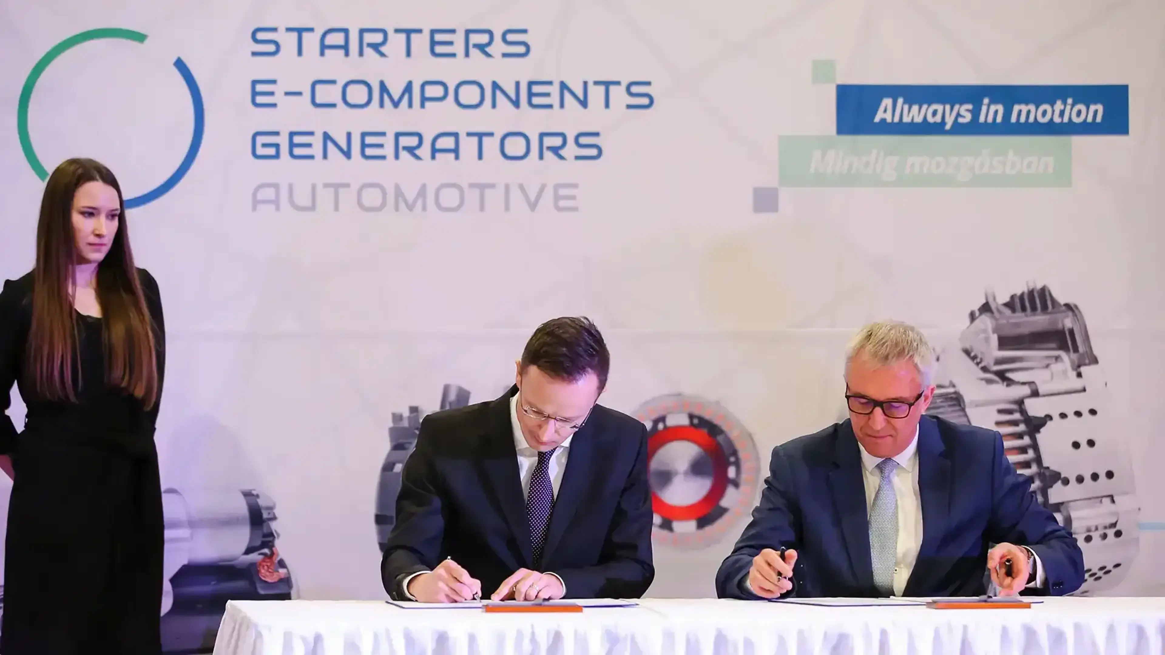 Foreign Minister Szijjártó signs coopeartion agreemen on behalf of the Hungarian Government