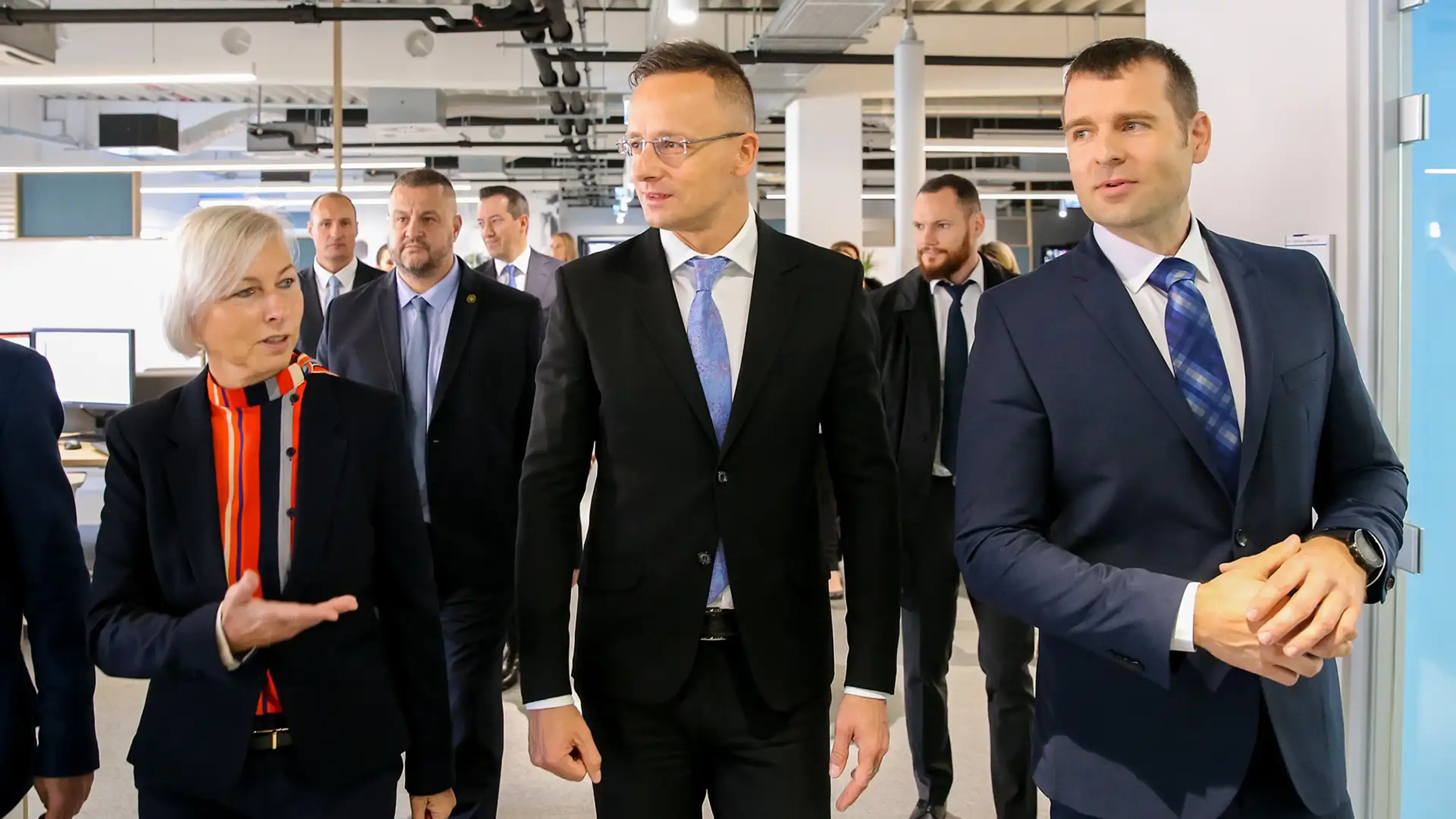 Szijjártó Foreign Minister with Katalin Csöbör and Plant Manager Dr. Péter Dobos